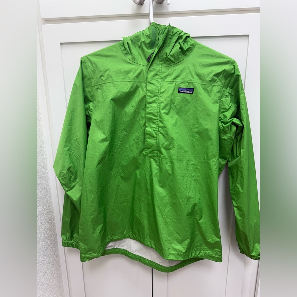 Patagonia Men's Green Jacket